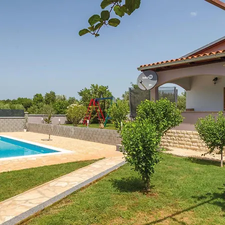 2 Bedroom Gorgeous In * Valtura