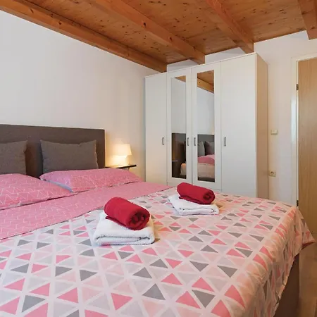 Holiday home 2 Bedroom Gorgeous In